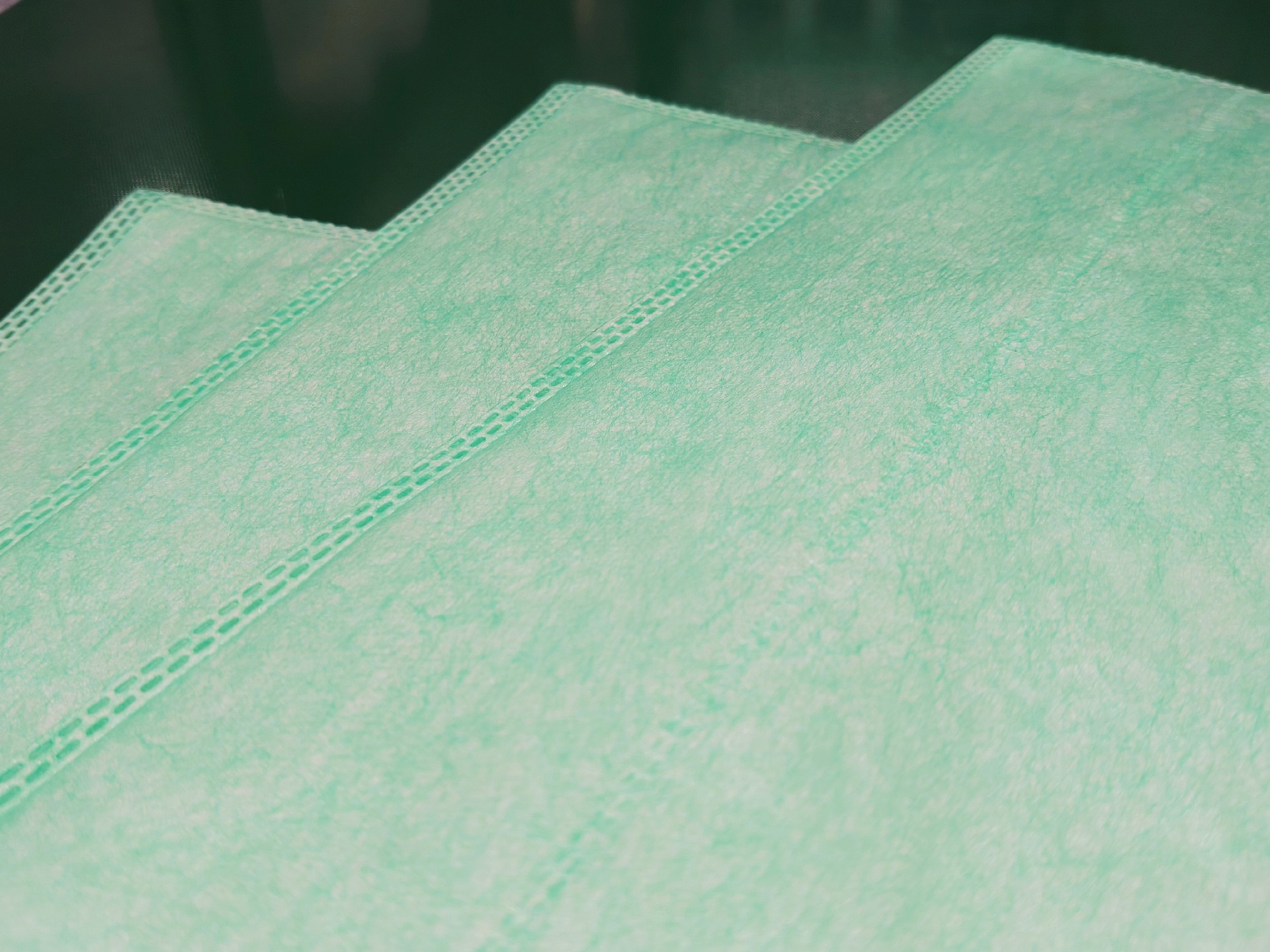 NC-7020 中效集尘袋制造机